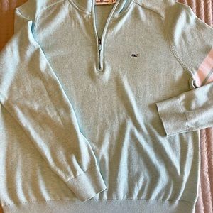EUC Vineyard Vines Sweater